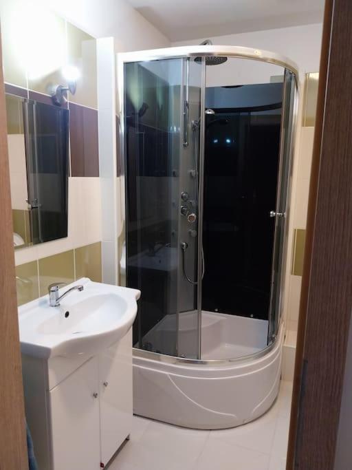 Krasny Apartman V Centre Roznavy Rožňava Exterior foto